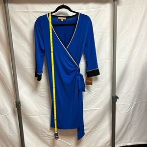 Ellen Tracy Size Medium Wrap Dress, Ultramarine Blue with Black and White Trim